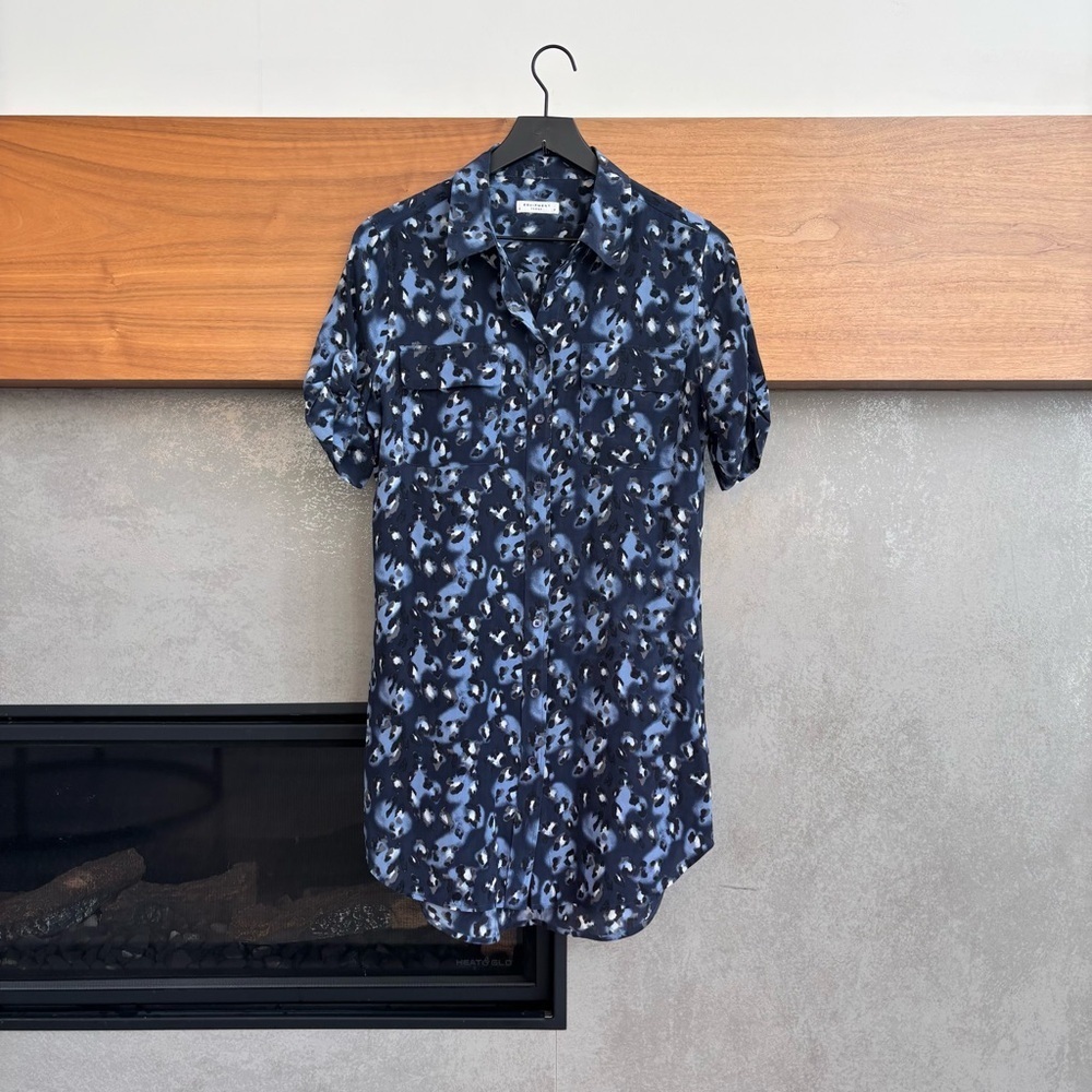 Equipment Femme Blue Leopard Print Silk Shirt Dress, Size S‎